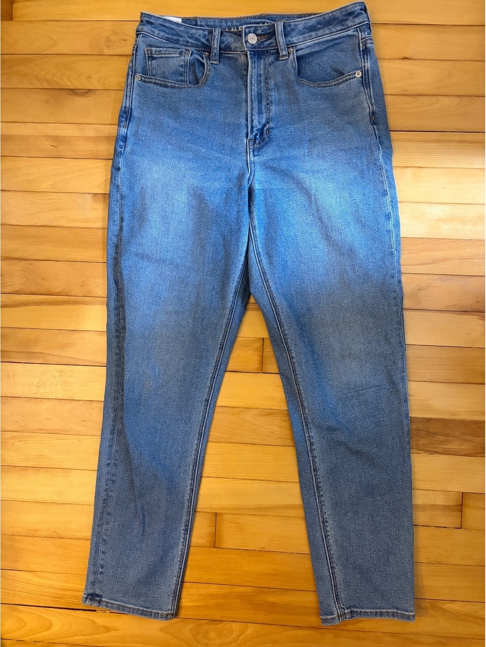 American Eagle Outfitters Women's Mom Jeans, Size 6, Light Blue Denim